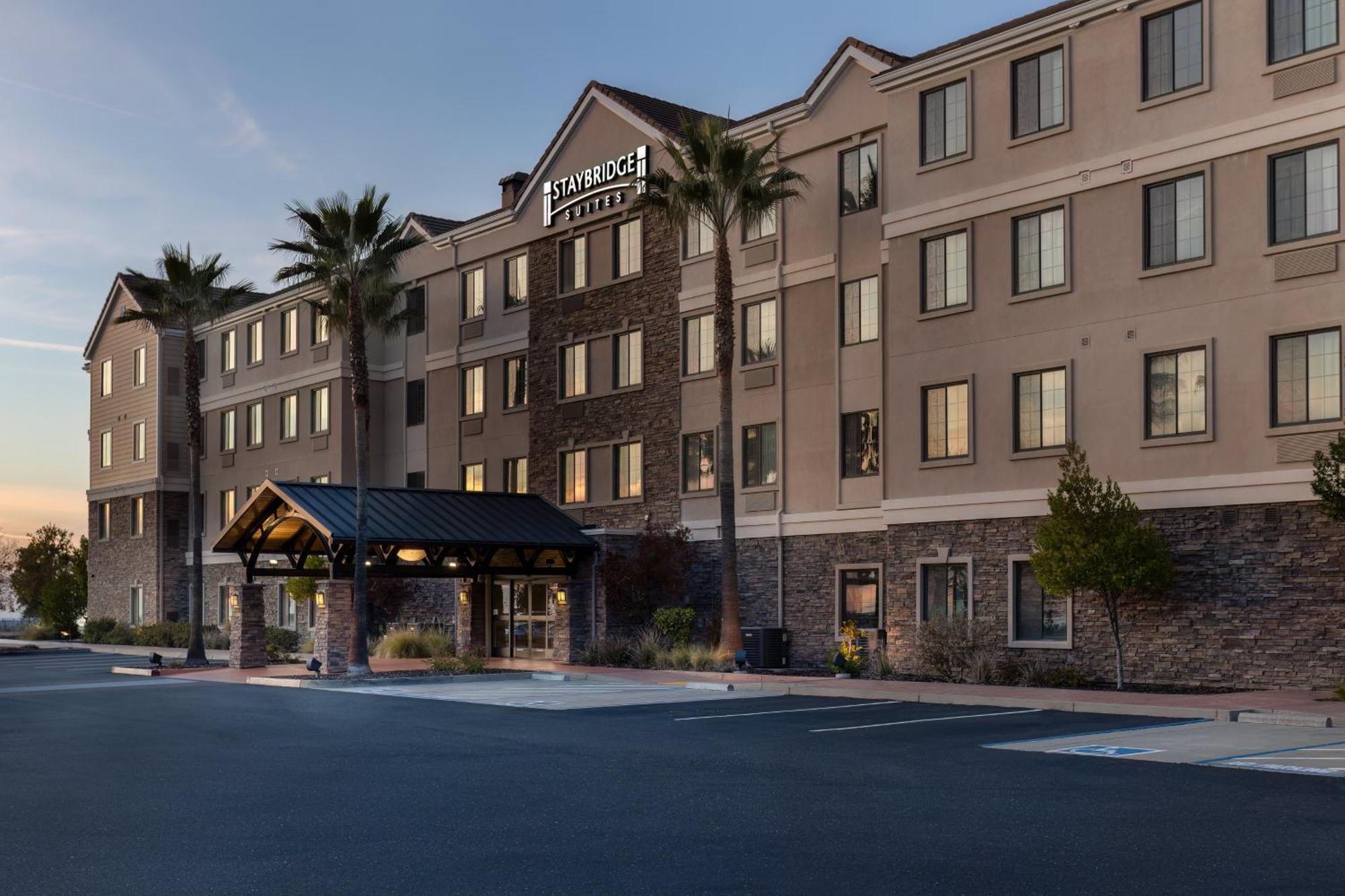 Staybridge Suites Sacramento-Folsom By Ihg Eksteriør billede