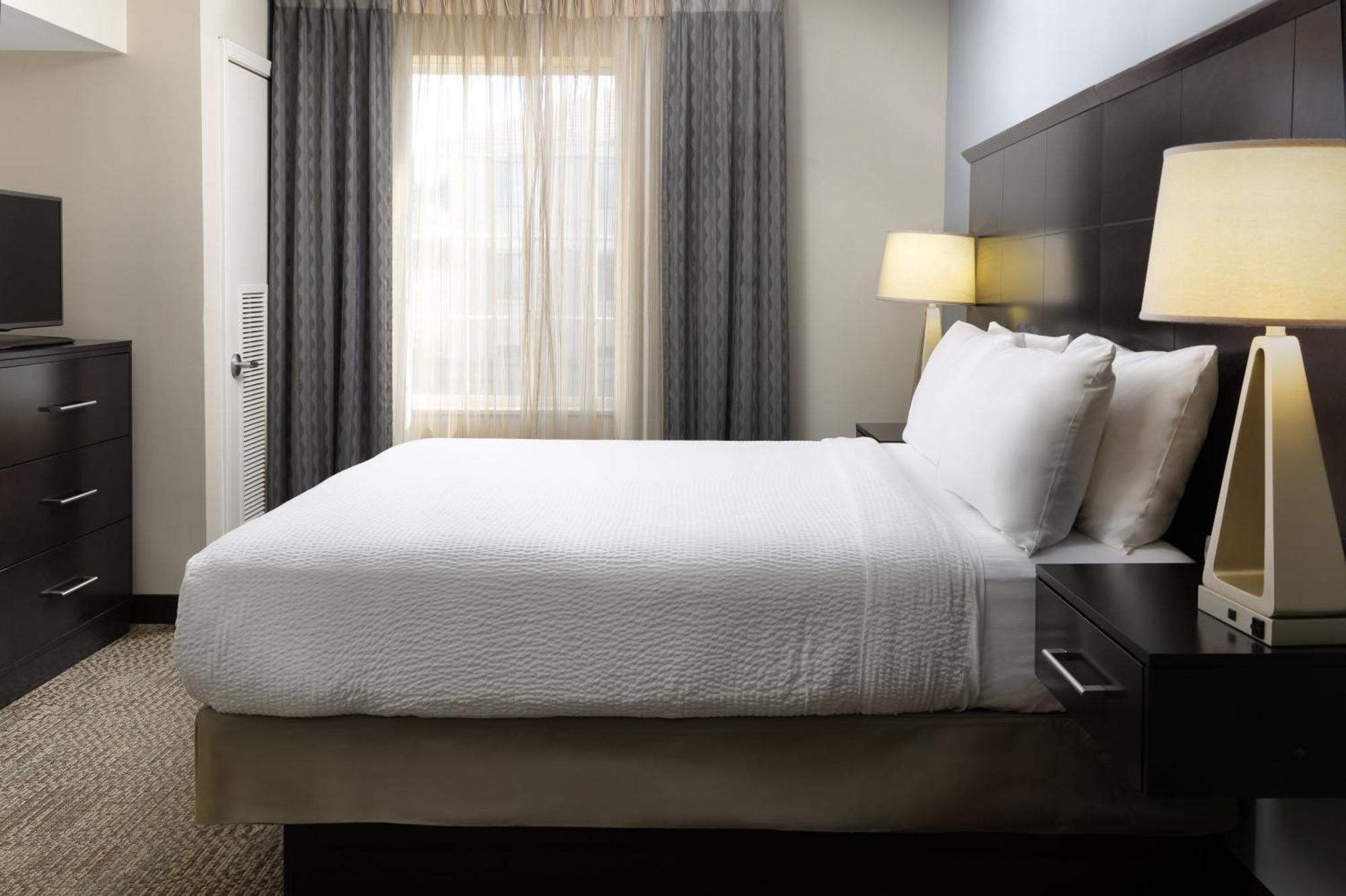 Staybridge Suites Sacramento-Folsom By Ihg Eksteriør billede