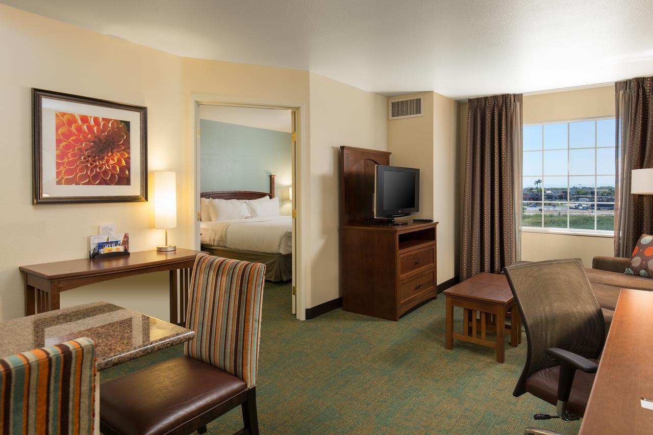 Staybridge Suites Sacramento-Folsom By Ihg Eksteriør billede